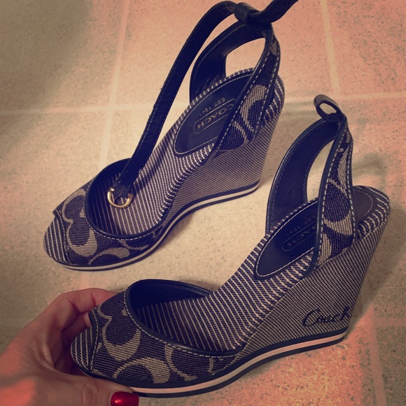 Coach wedges size 6 - Picture 1 of 2